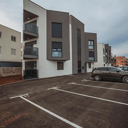 Apartman Browny Задар Екстер'єр фото